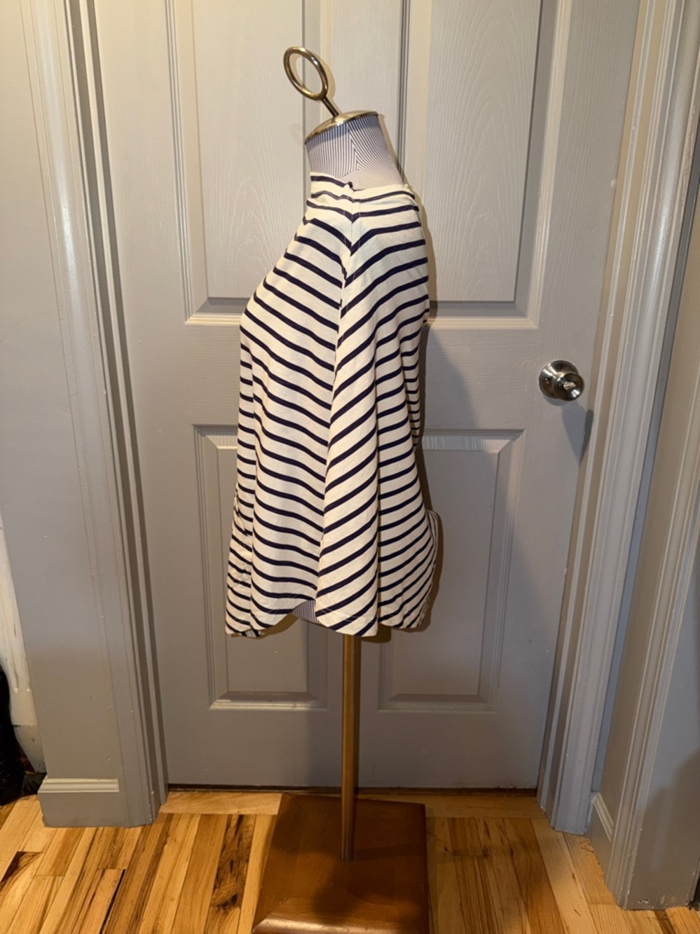 Rock Flower Paper Poncho O/S - Picture 5 of 9